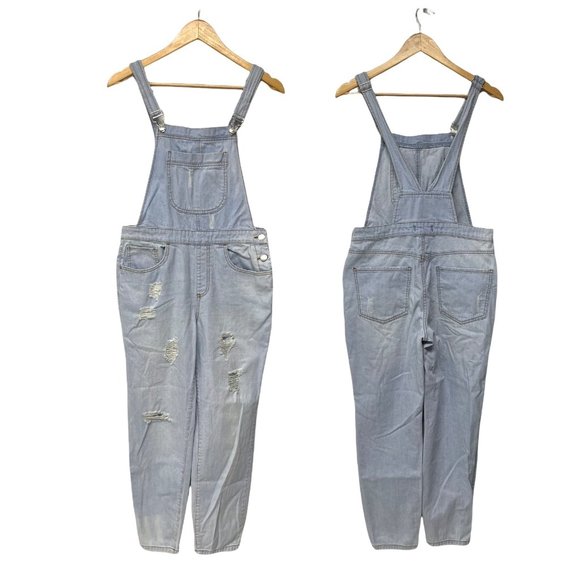 Forever 21 Junior Girl's Light Wash Ripped Leg Overalls Size 27 - Picture 2 of 12